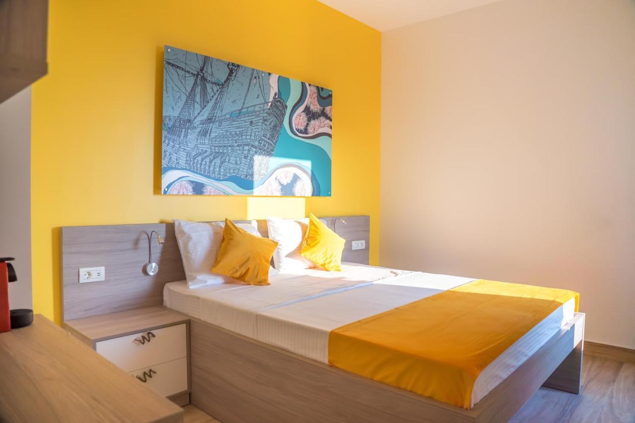 Lake Boutique Apartments & Rooms ママイア エクステリア 写真